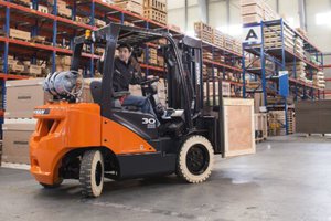 Avoid These 5 Common Forklift Operating Mistakes