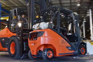 Summer Forklift Maintenance Tips Summer Forklift Maintenance Tips