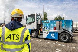 Benefits of Shunt Trucks for Moving Trailers Benefits of Shunt Trucks for Moving Trailers